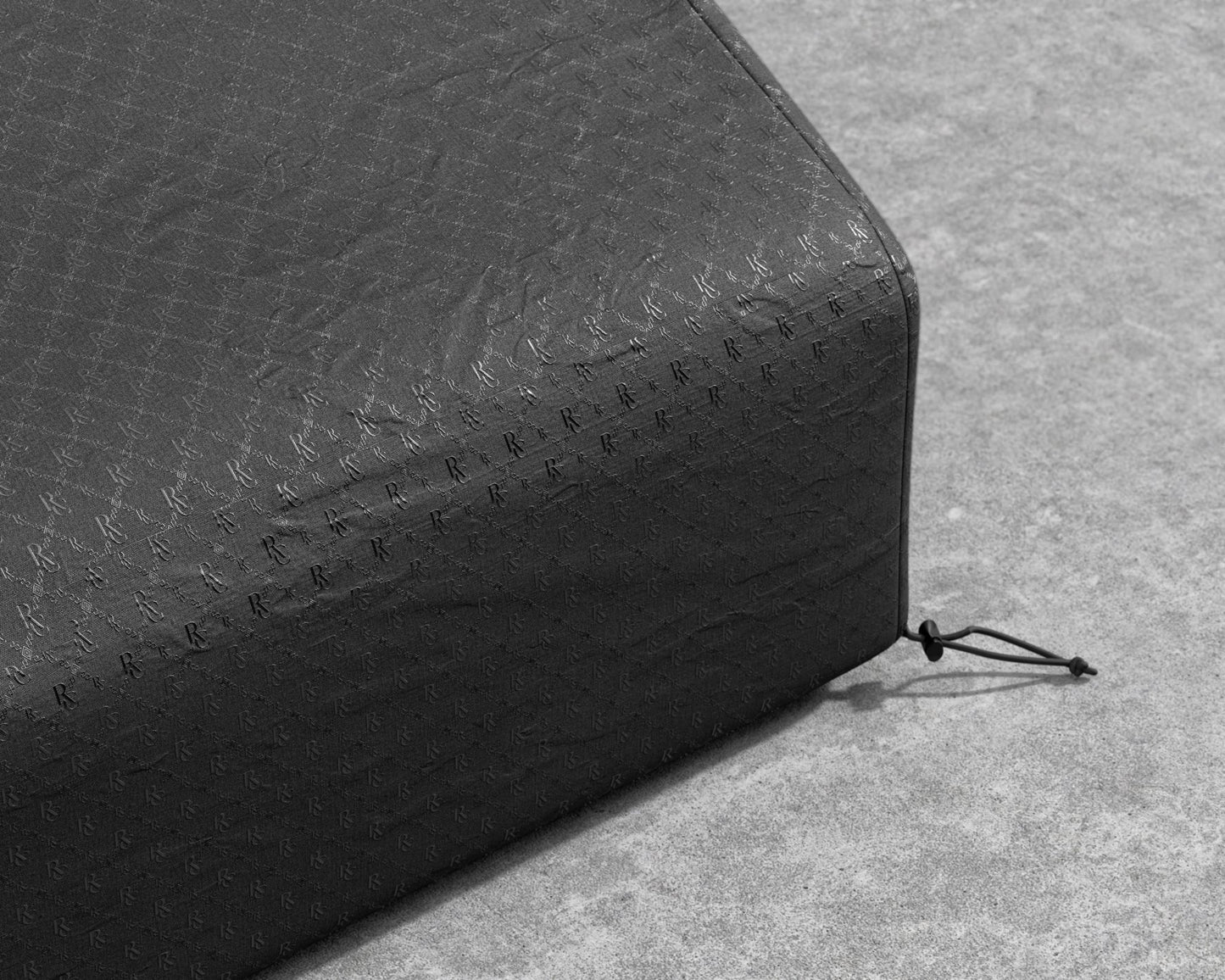 Arya Outdoor Armless Cover - Outdoor Cover - Black