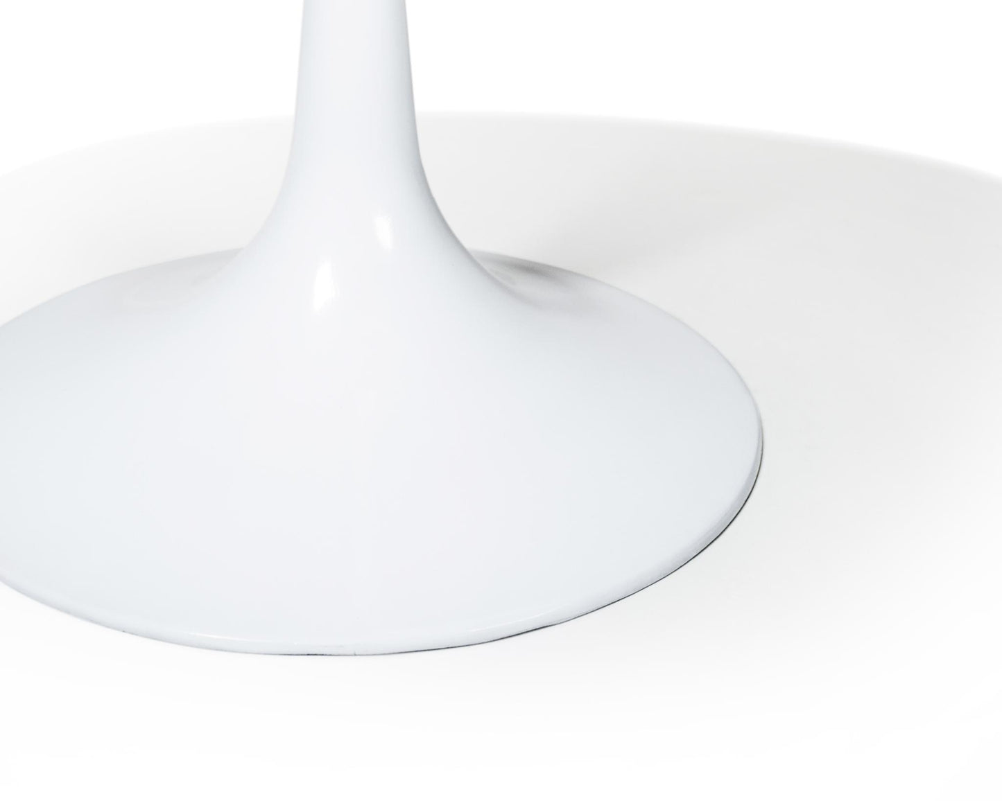 Saarinen Tulip Side Table - White Base