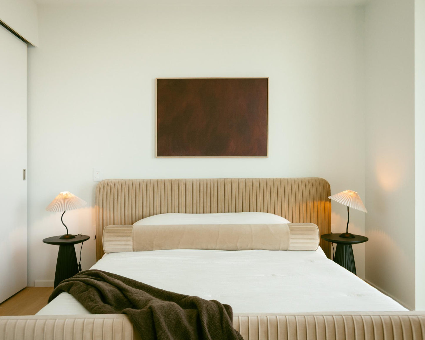 Dalina-Bed_Queen_PlushVelvet_Dune