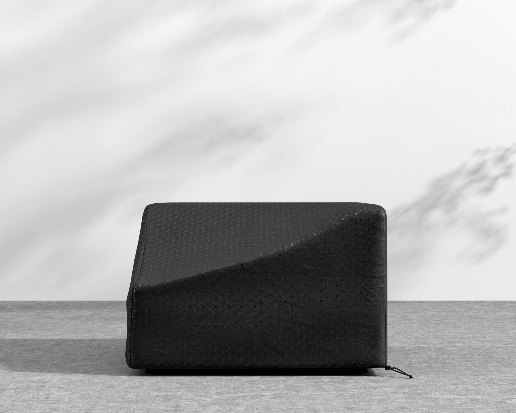 Arya Outdoor Right Arm Cover - Outdoor Cover - Black