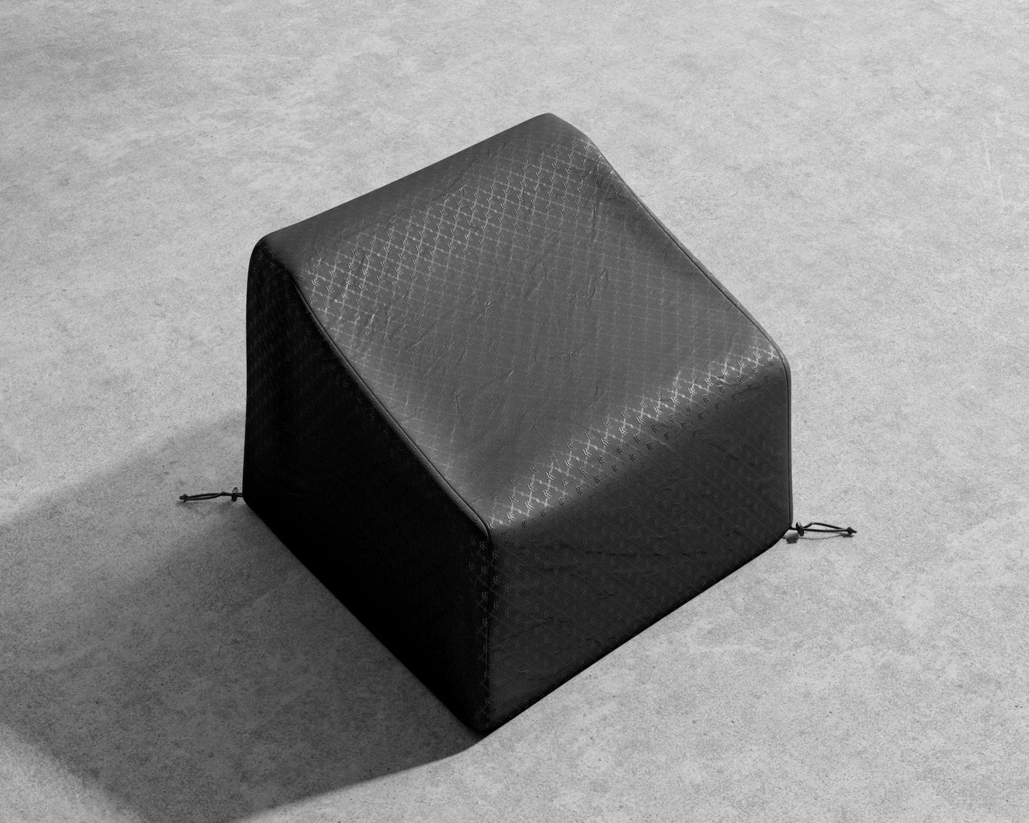 Bali Outdoor Armless Cover - Outdoor Cover - Black