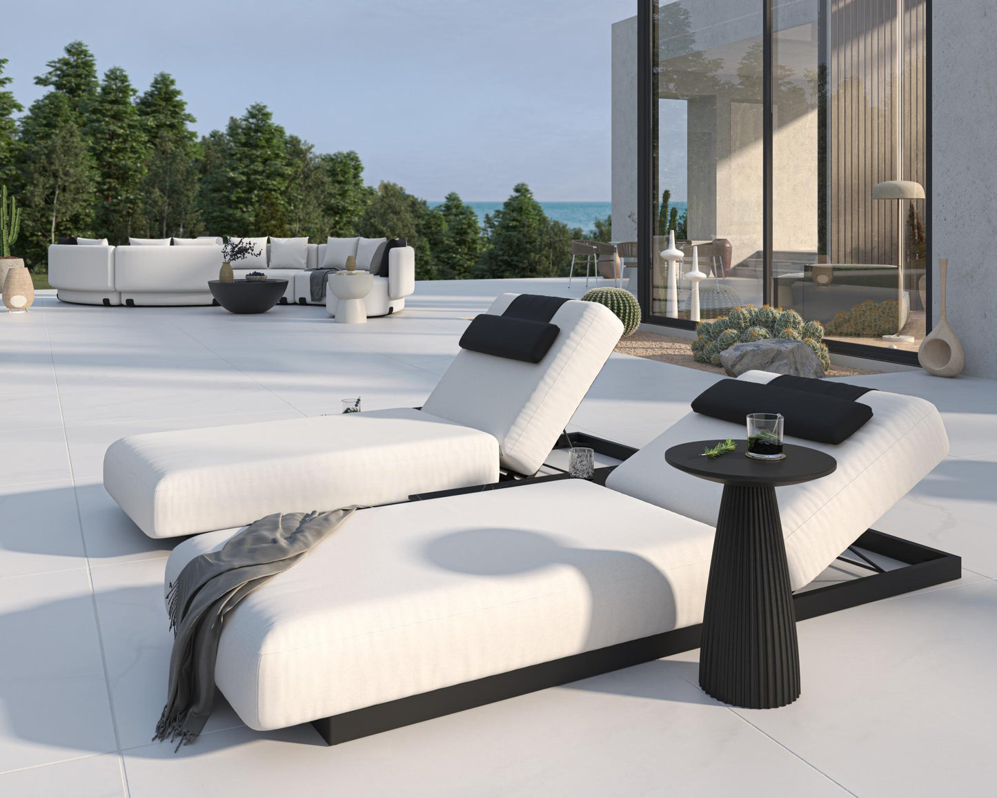 Florian Daybed Outdoor Scene