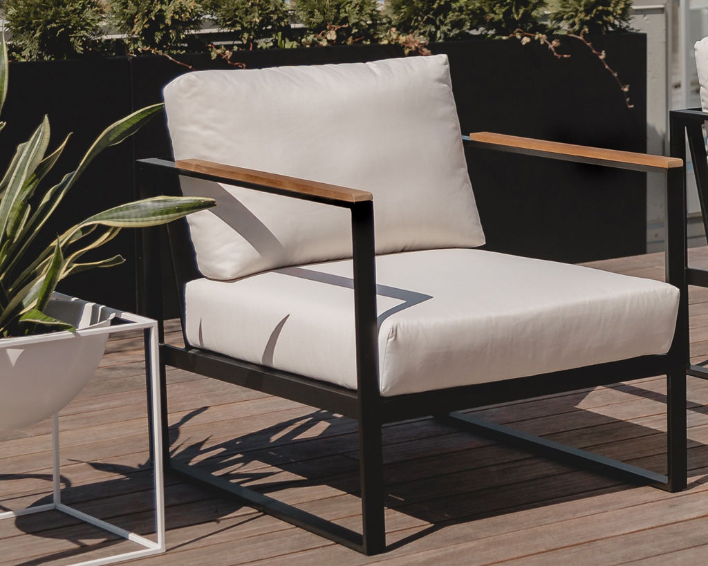 Louis Outdoor Armchair - Palisades - Black Frame