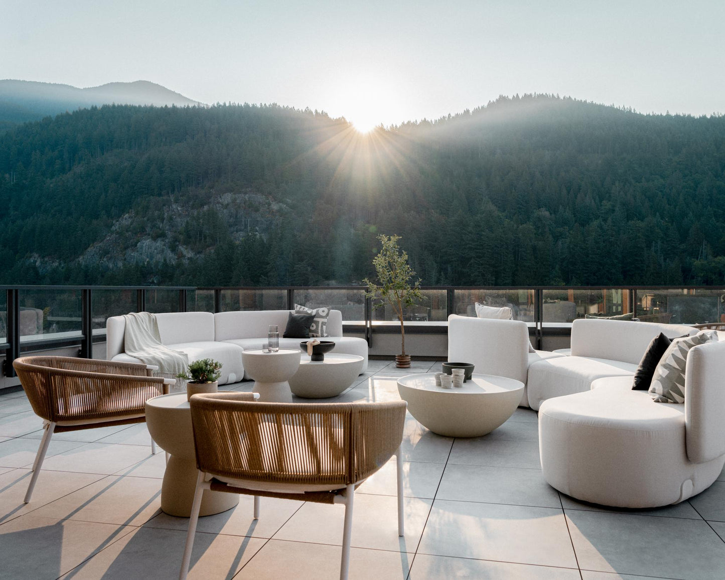 Tano Outdoor Curved Modular Sectional