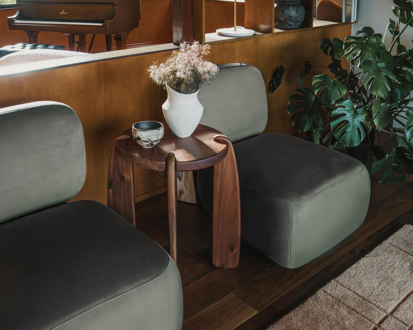 Toro lounge chair in sage