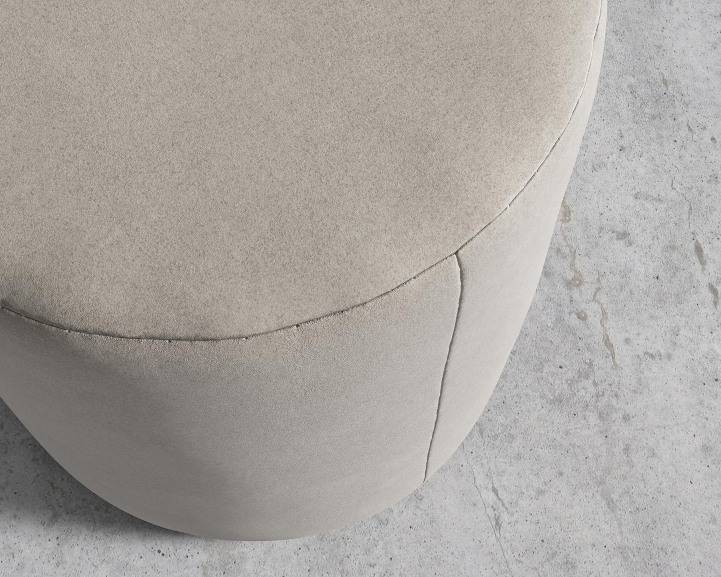 Nova Pouf - Venice Vegan Suede - Latte
