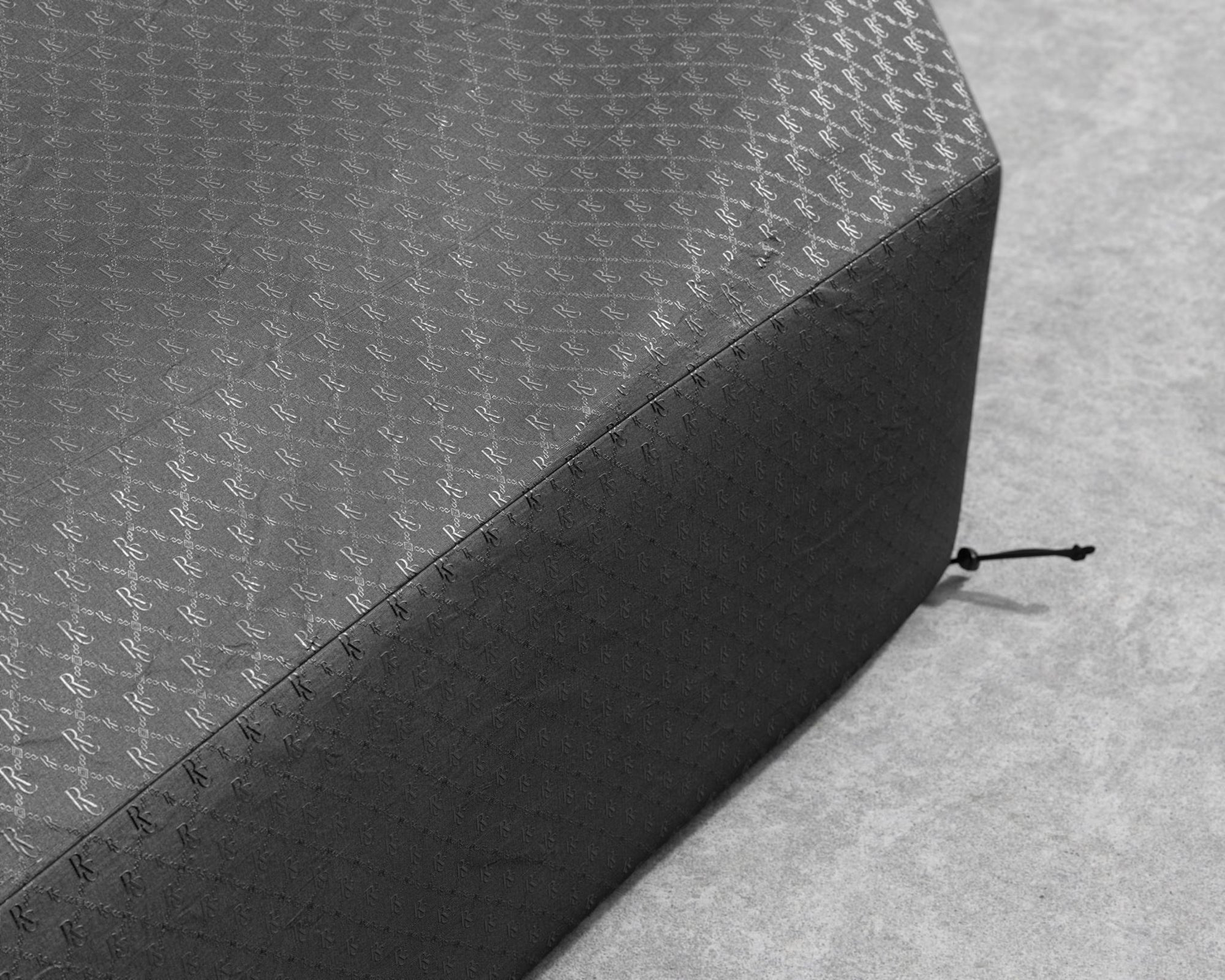 Tano Outdoor Cover - Left Corner