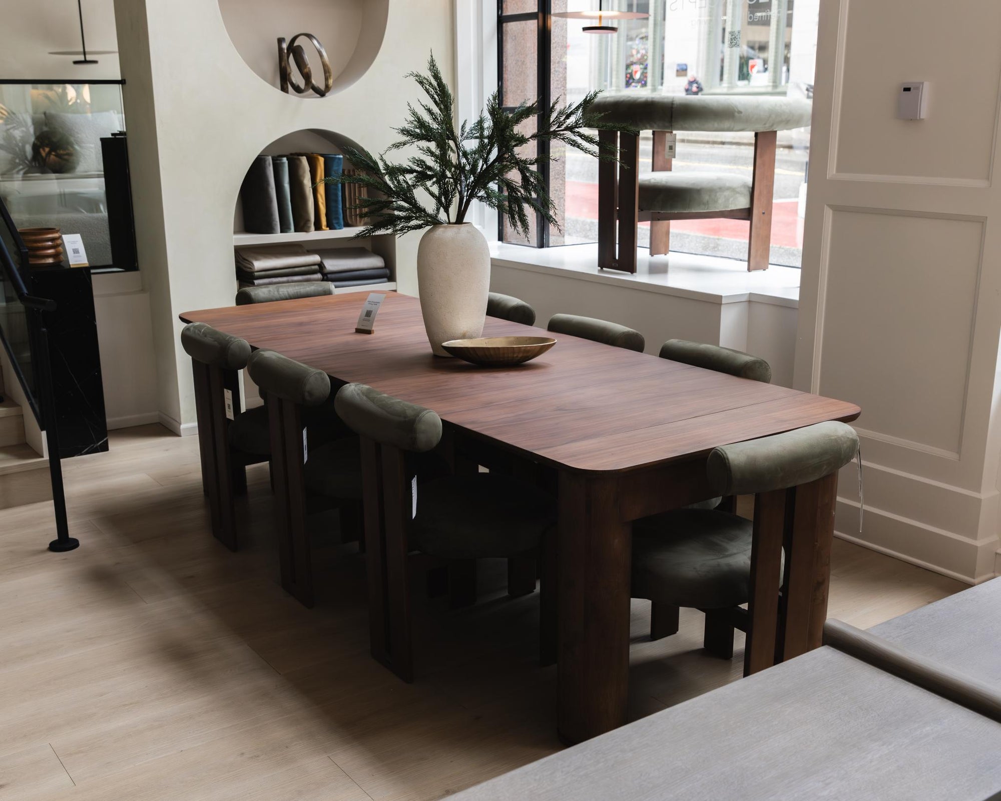 Maia Extendable Dining Table